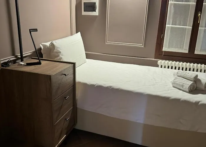 Ca' Leon - Ferretti Collection 3*