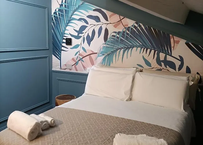 Ca' Leon - Ferretti Collection