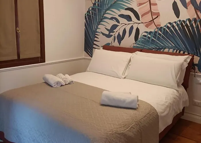 Guest house Ca' Leon - Ferretti Collection 3*